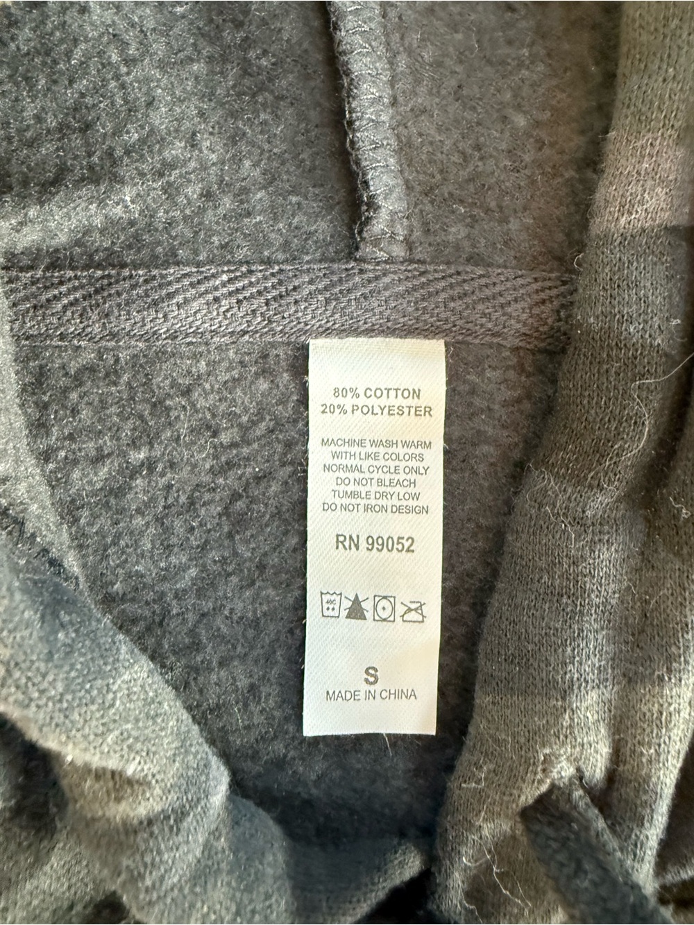 Gildan Women's Camo Cropped Hoodie in Black & Gray - Picture 2 of 2